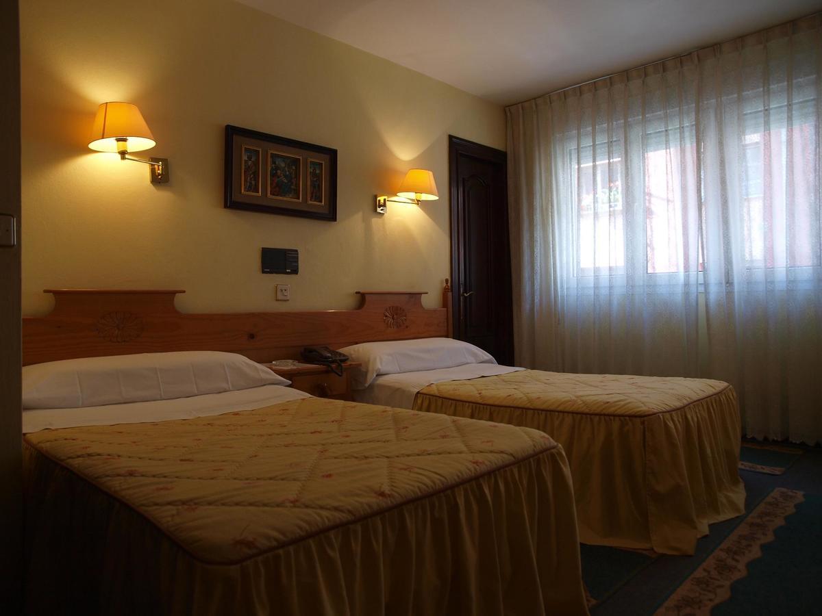 Hotel Paris Gijon Bagian luar foto