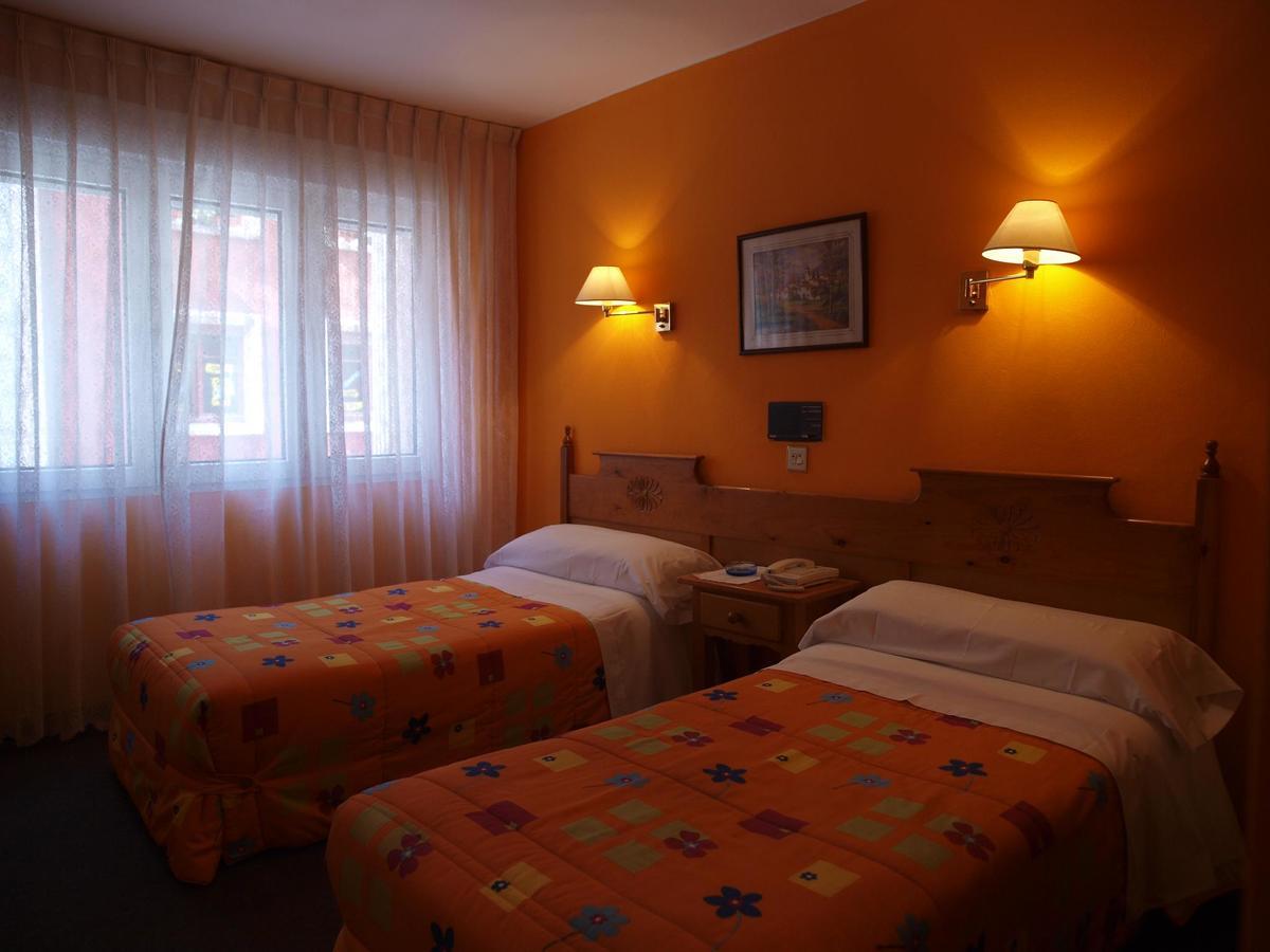 Hotel Paris Gijon Bagian luar foto