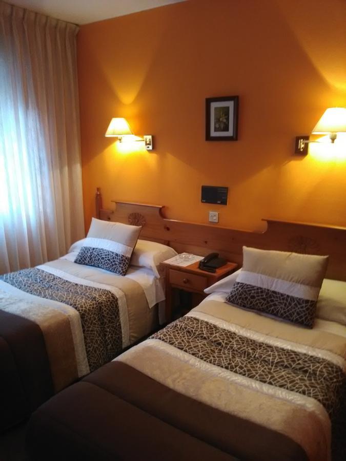 Hotel Paris Gijon Bagian luar foto