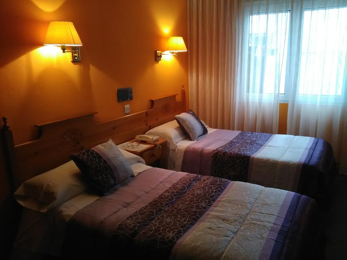 Hotel Paris Gijon Bagian luar foto