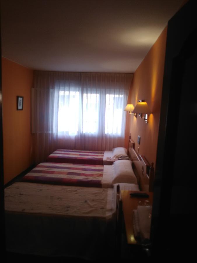 Hotel Paris Gijon Bagian luar foto